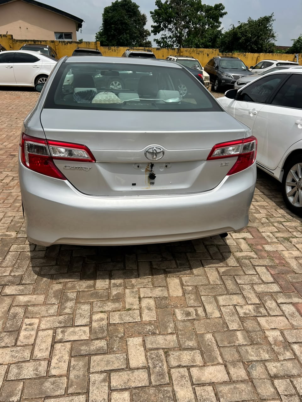 TOYOTA CAMRY LE